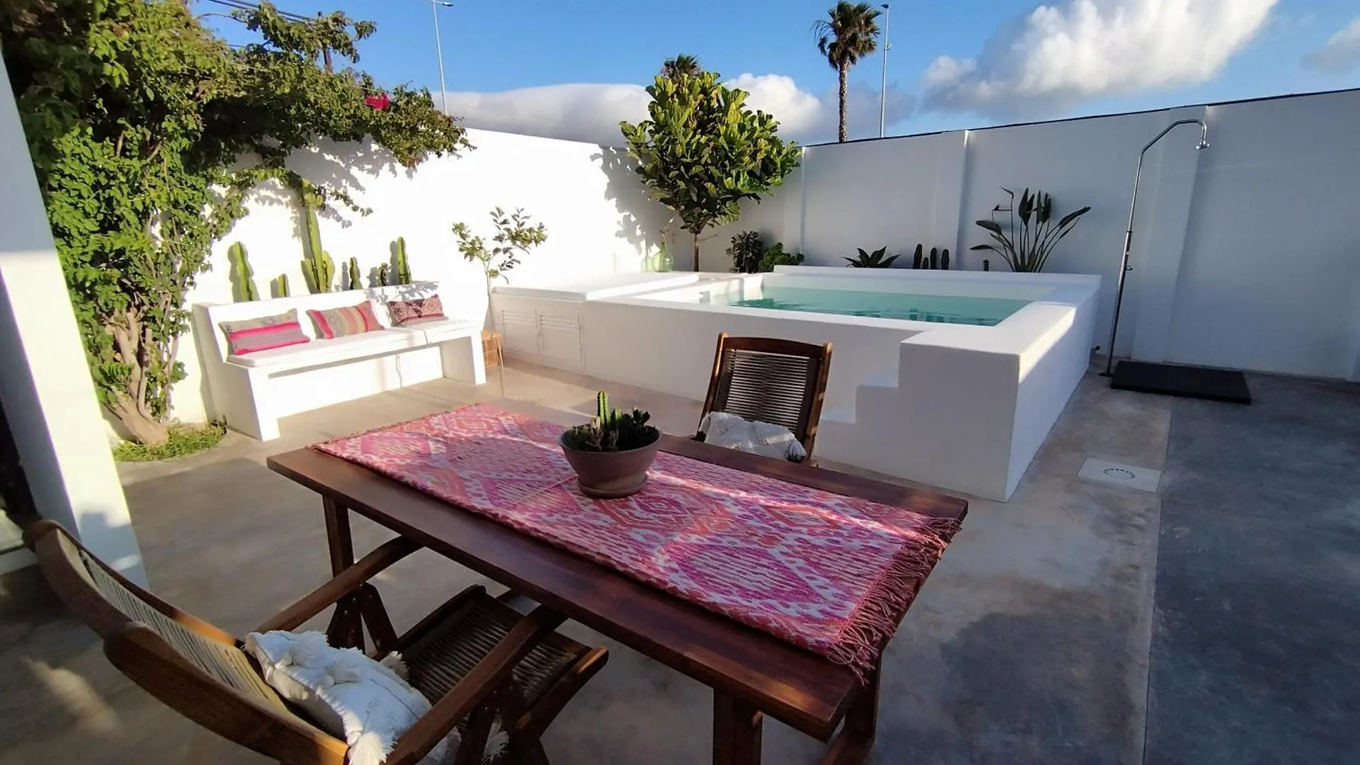 La Alberca Boutique Apartment La Línea de la Concepción