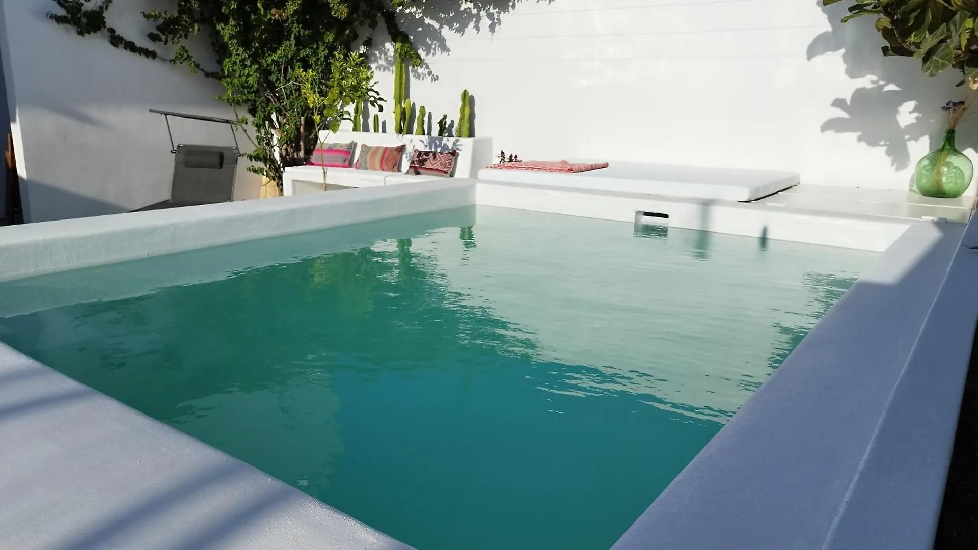La Alberca Boutique Apartment La Linea de la Concepcion