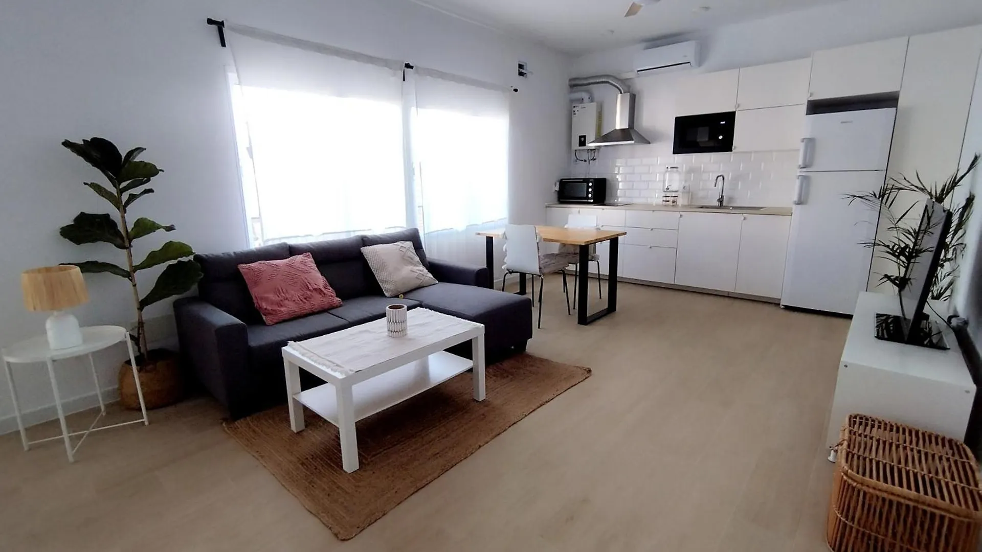 La Alberca Boutique Apartment La Linea de la Concepcion