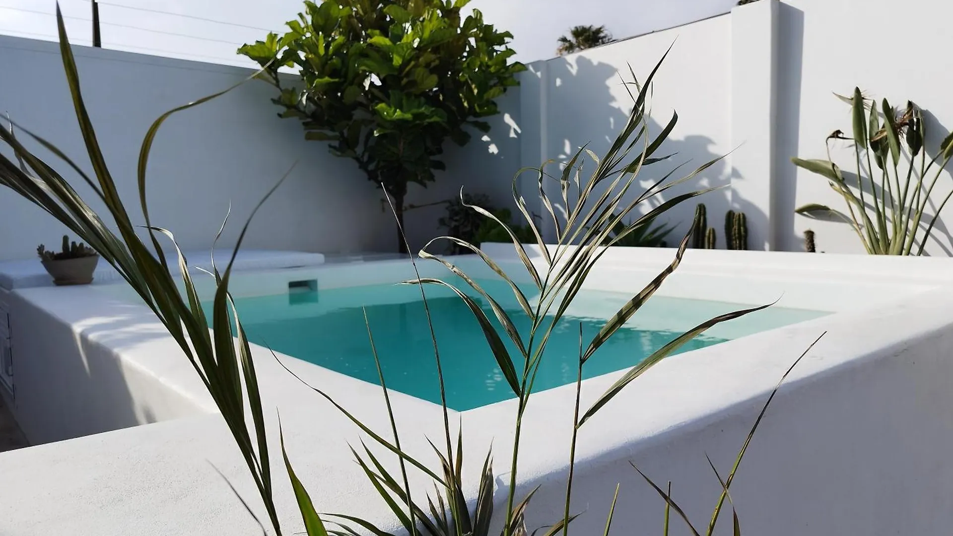La Alberca Boutique Apartment La Linea de la Concepcion